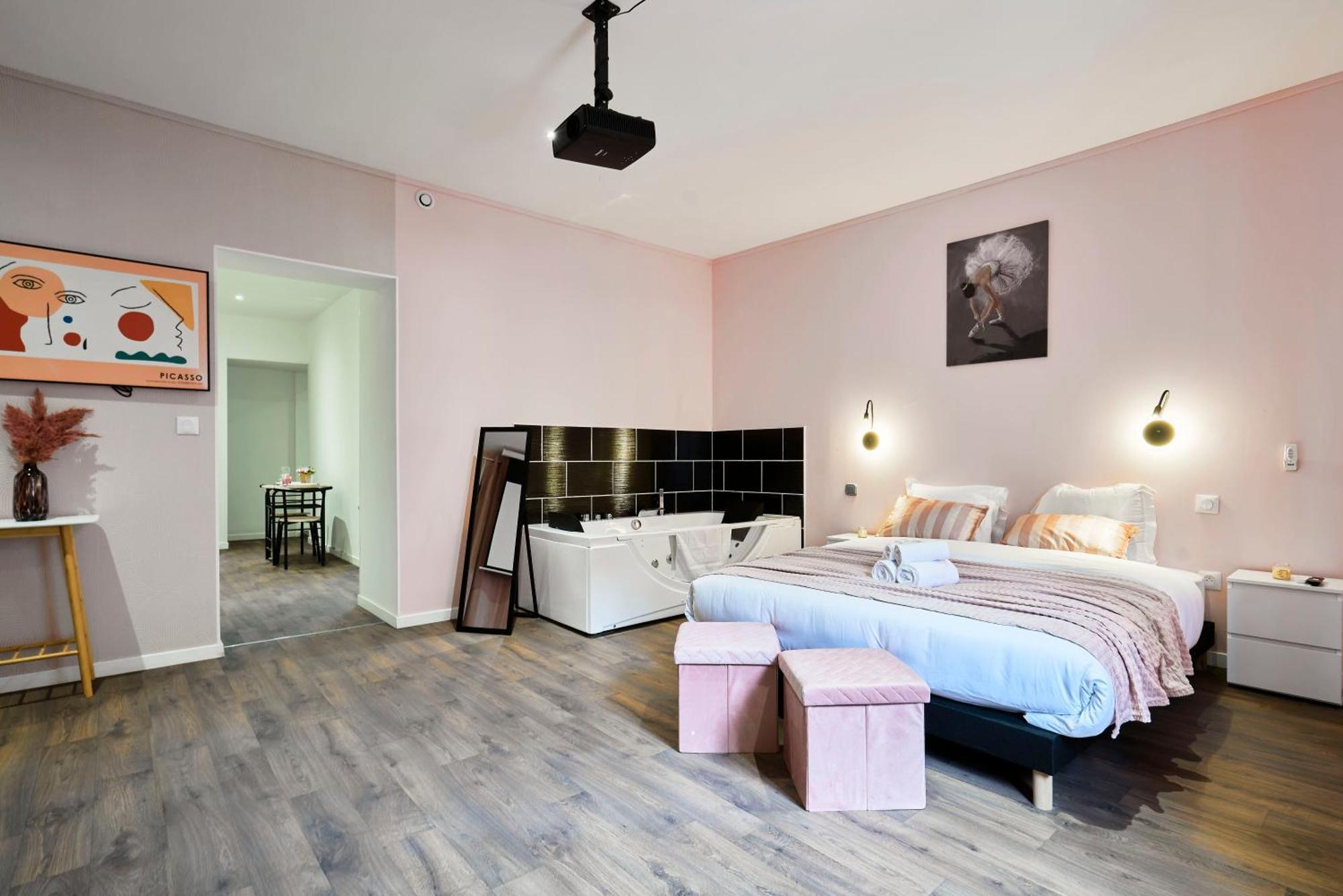 Ng Prestige L Lille L Tourcoing - Bouvines - Balneo & Cuisine Apartment Bagian luar foto