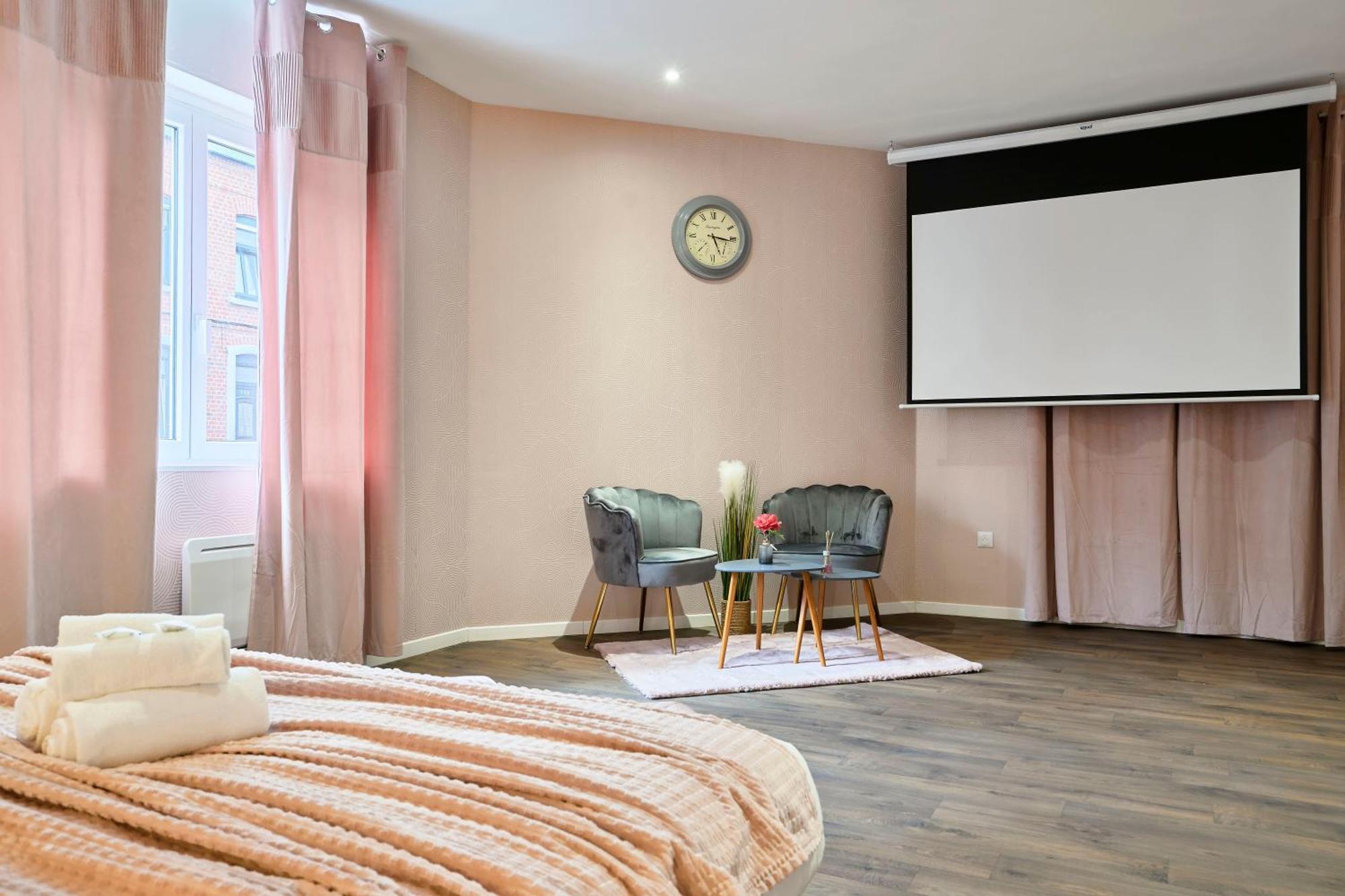 Ng Prestige L Lille L Tourcoing - Bouvines - Balneo & Cuisine Apartment Bagian luar foto